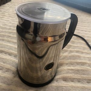 NESPRESSO FROTHER